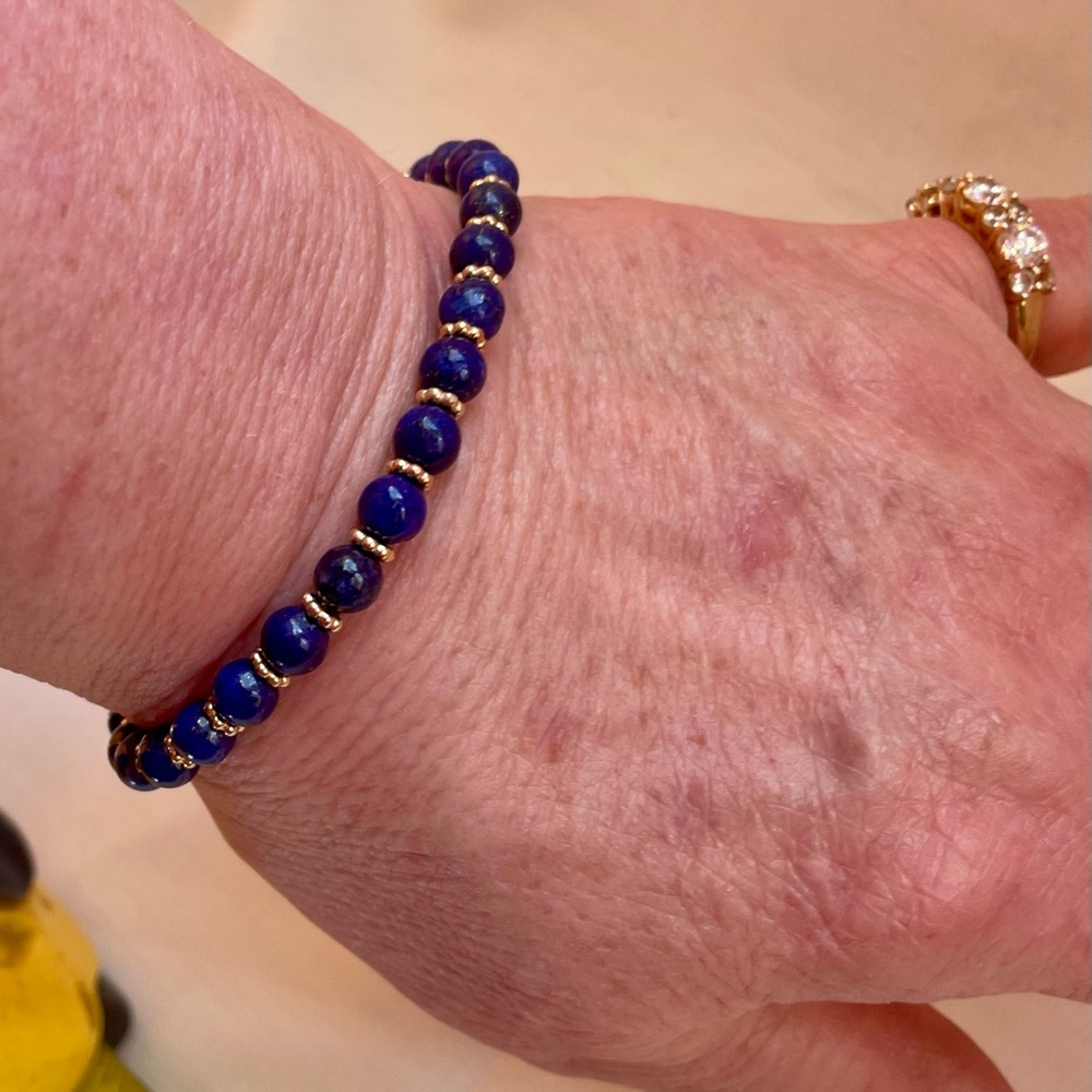 Elegant Blue Beaded Bracelet